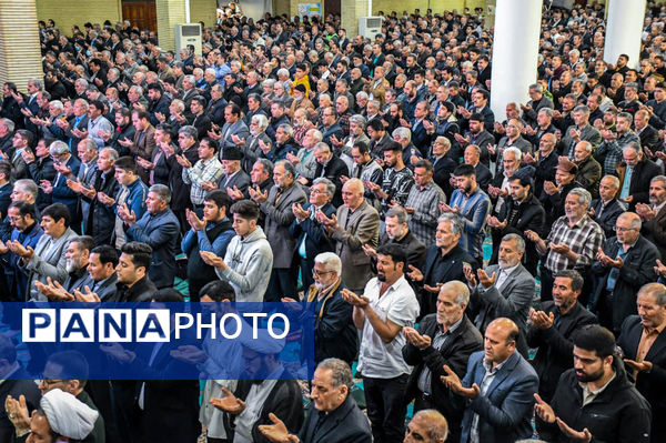 نماز عید فطر در مصلای امام خمینی (ره) ارومیه