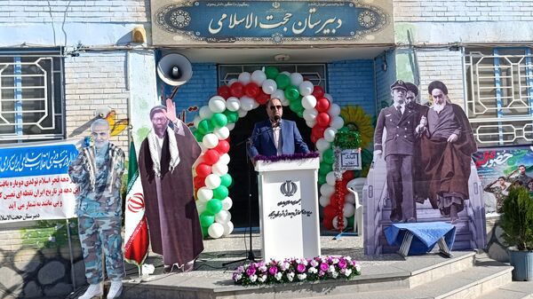 آیین نواختن زنگ انقلاب اسلامی به مناسبت چهل و ششمین سالگرد پیروزی انقلاب در نیشابور
