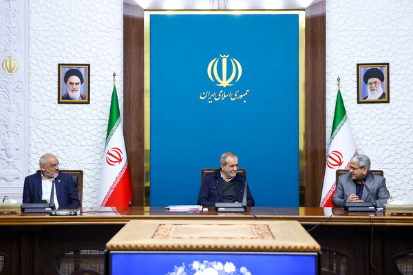 تاکید رئیس‌جمهور بر سیاست‌گذاری براساس چارچوب‌های برخوردار از پشتوانه علمی و تجربی