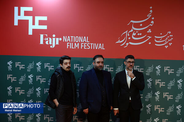 نشست نقد و بررسی پویانمایی «نگهبانان خورشید» در چهل و چهارمین جشنواره ملی فیلم فجر