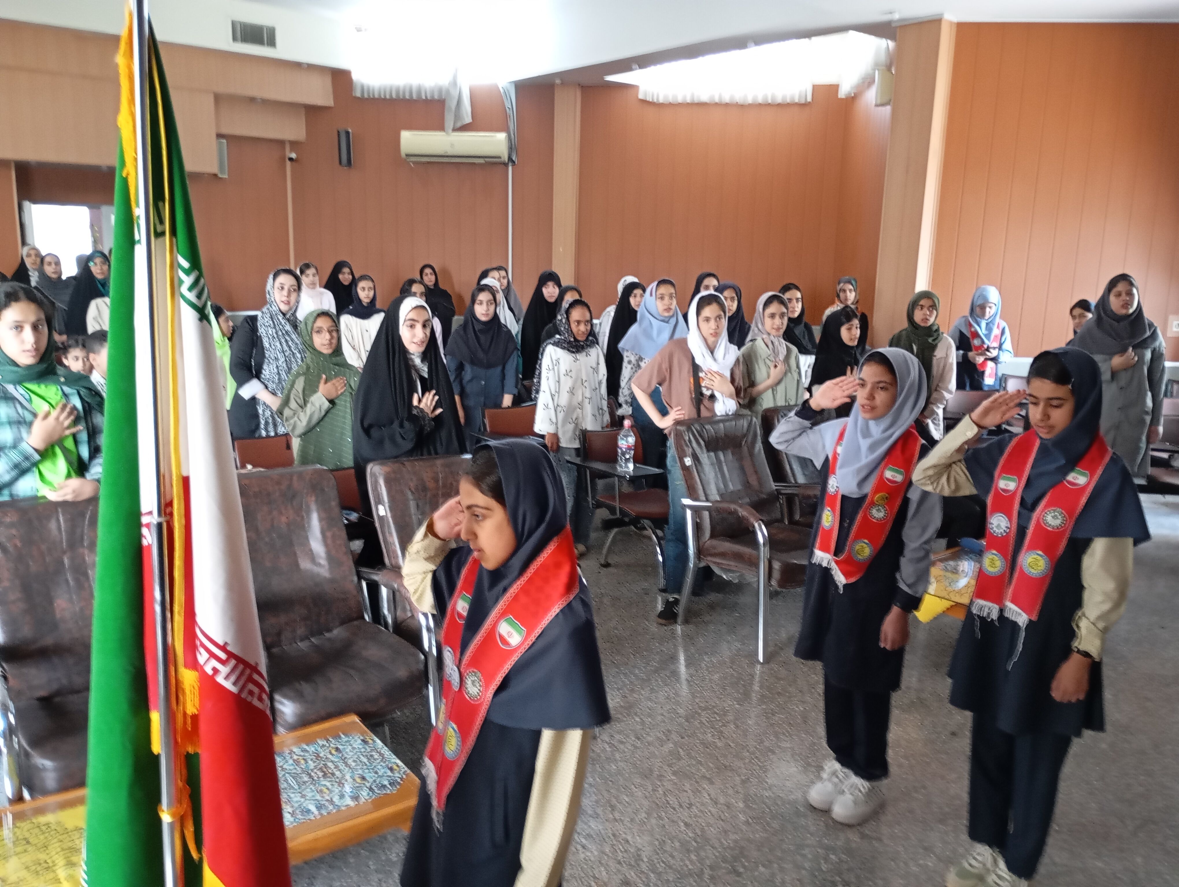 صدای برتر،سکوی پرتاب دختران مشهدی به دنیای مجری‌گری و فن بیان