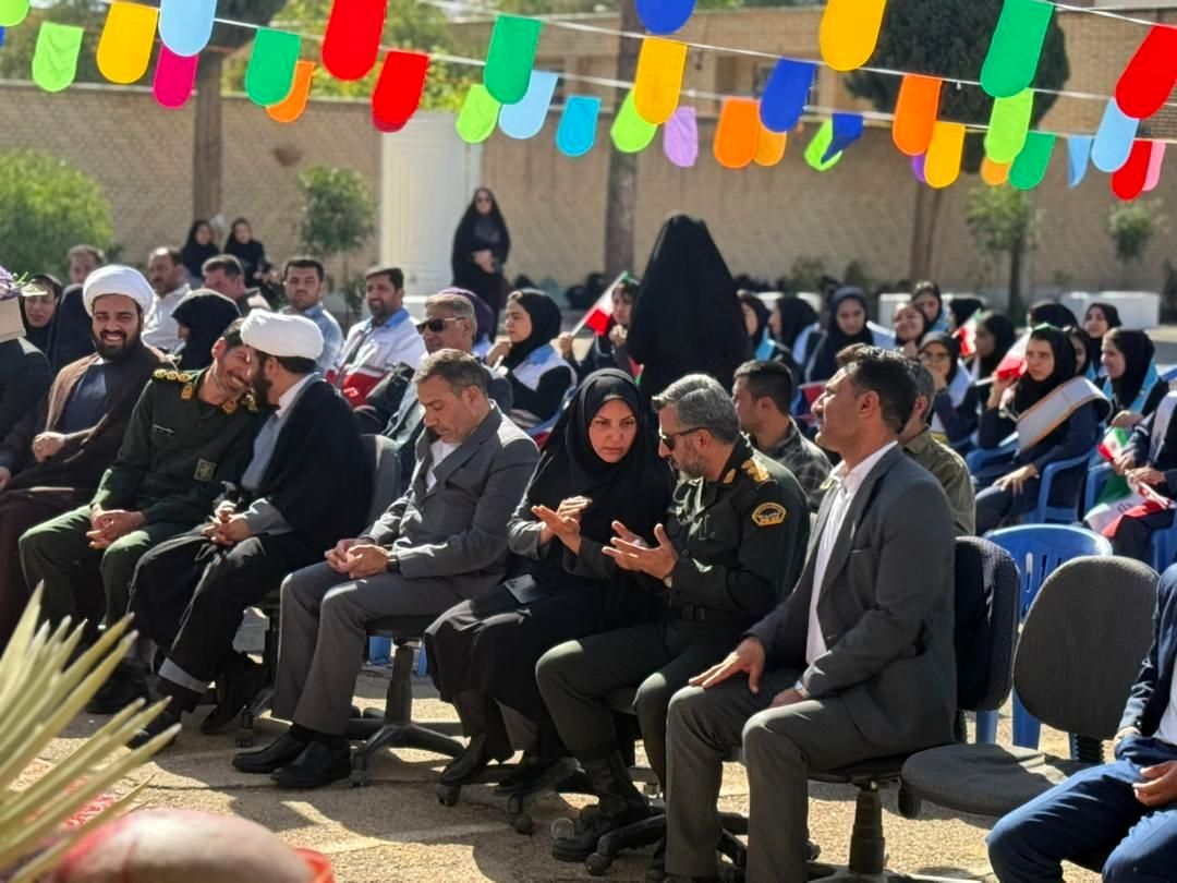 زنگ آغاز سال تحصیلی در سروستان نواخته شد