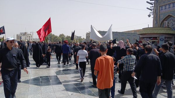 عزاداری زائران حضرت رضا (ع) 
