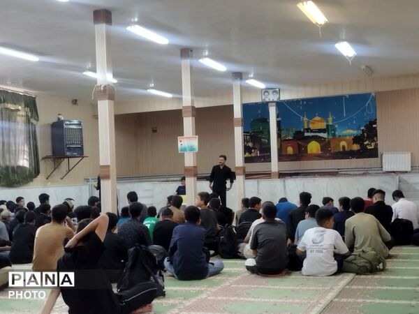 سفر به سوی نور؛ تجدید میثاق در پناه معصومین در اردوگاه شهید رجایی