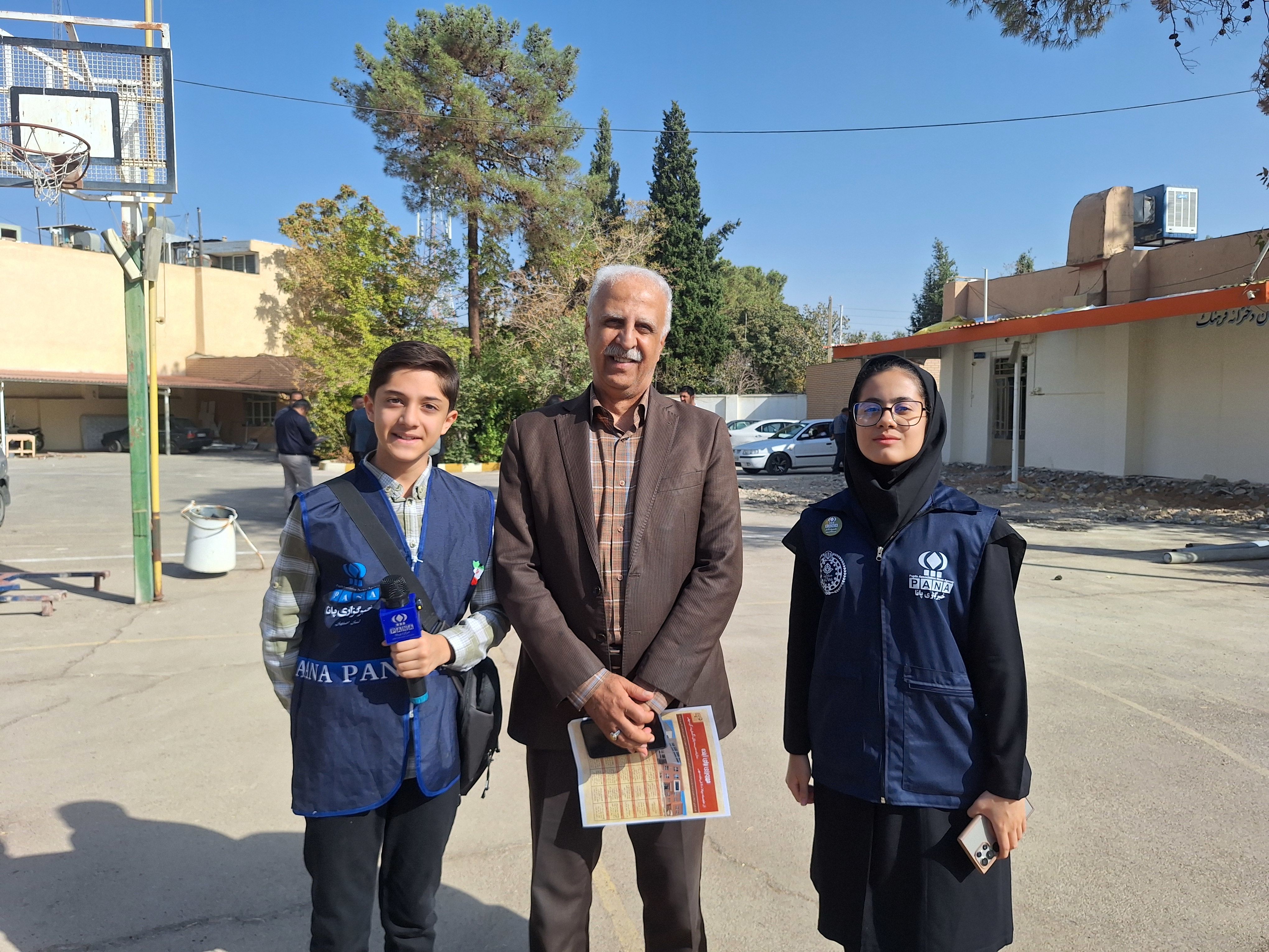 مدرسه‌سازی، سرمایه‌گذاری ماندگار برای آینده ایران است