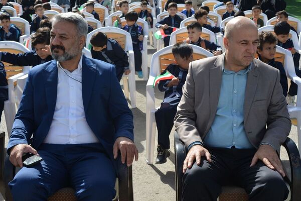 برگزاری جشن شکوفه‌های کلاس اولی دربهارستان‌دو
