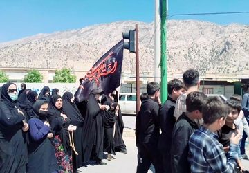 مراسم دسته‌روی و عزاداری به‌مناسبت رحلت پیامبر(ص) و شهادت امام حسن مجتبی(ع) در شهرستان لنده