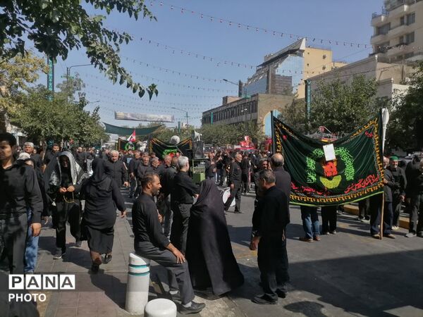 مشهد در سوگ امام رضا (ع) 