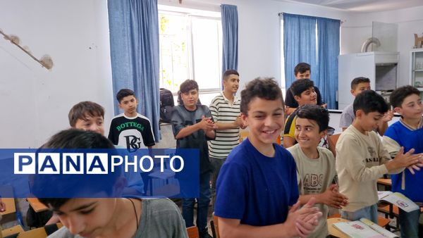 تقدیر از معلمان دبیرستان نمونه دولتی پژوهش آشخانه