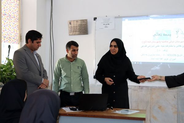 هوشمندسازی ۴ کلاس درس در شهرستان قلعه‌گنج با مشارکت بنیاد علمی آموزش قلم‌چی 