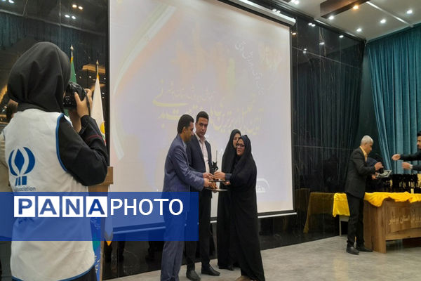 همایش تجلیل از برترین های حوزه تربیت بدنی و ورزش مدارس استان بوشهر (2)