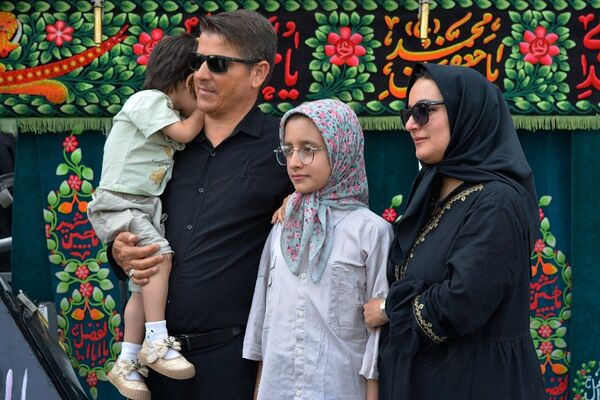  انا علی العهد، ما نسل ظهوریم