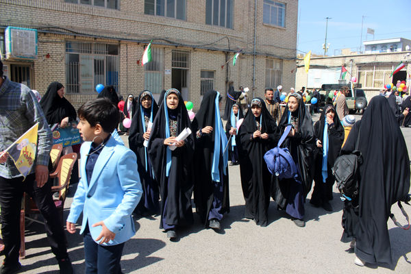 جلوه هایی شکوهمند از راهپیمایی روز جهانی قدس در قم