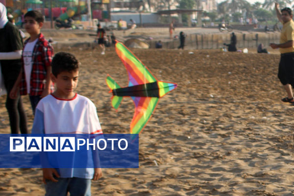 جشنواره بازی و ورزش های همگانی در ساحل بوشهر
