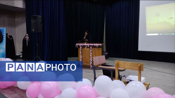 محفل دختران حاجی آباد برای تجدید بیعت با علی (ع)