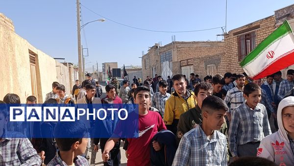 راهپیمایی روز دانش آموز و مبارزه با استکبار جهانی در شهر سفیددشت 