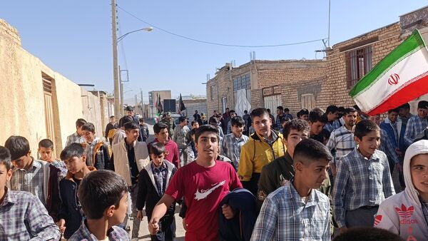 راهپیمایی روز دانش آموز و مبارزه با استکبار جهانی در شهر سفیددشت 