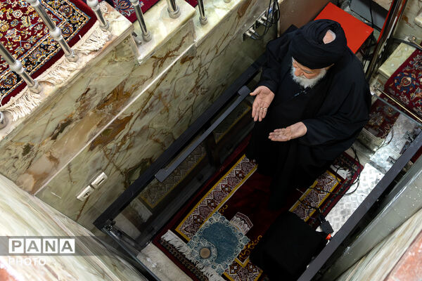 اقامه نماز عید فطر در حرم مطهر رضوی-۱
