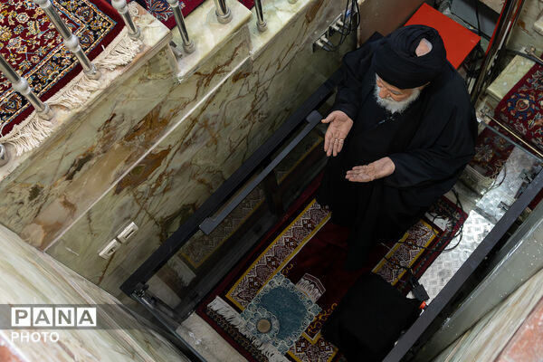 اقامه نماز عید فطر در حرم مطهر رضوی-۱
