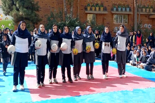  المپیاد ورزشی در دبیرستان ۱۳ آبان مشهد