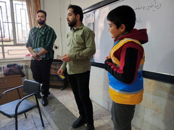 اجرای طرح همیار گاز در دبستان شهید پسندیده فدافن گامی نو برای فرهنگ‌سازی ایمنی 