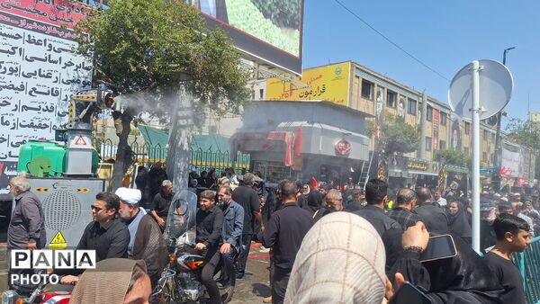 خیابان‌های منتهی به حرم، مملو از زائران رضوی
