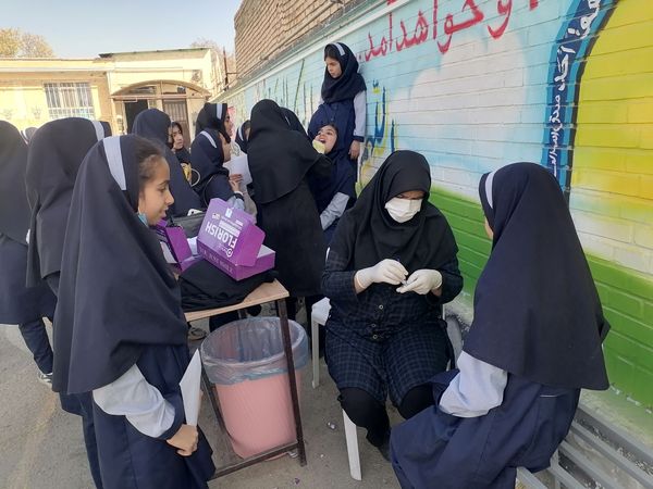 وارنیش فلوراید برای دانش آموزان دبستان ناهید نخودی 