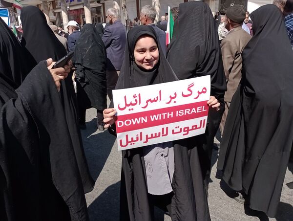 حضور پرشور کودکان در راهپیمایی روز قدس شهرستان قائمشهر