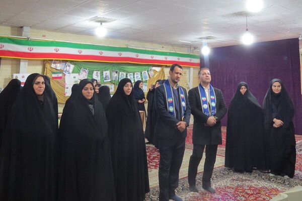 فجر دانش آموزی در قلبِ ری