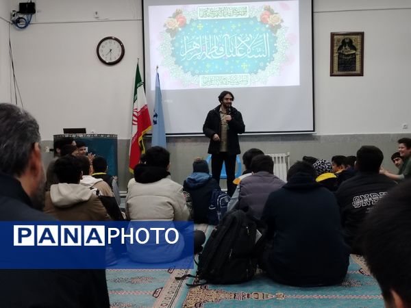 جشن میلاد حضرت زهرا (س) در دبیرستان شهید بهشتی 