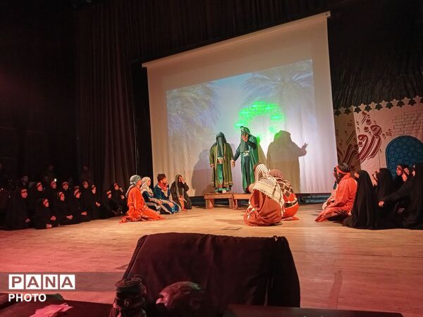 مراسم احیا در شب سوم قدر در فرهنگسرای سیمرغ نیشابور