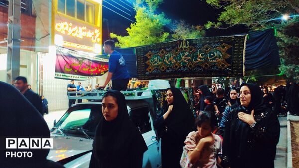 طنین گام‌های عاشقی در سوگ سیدالشهدا 