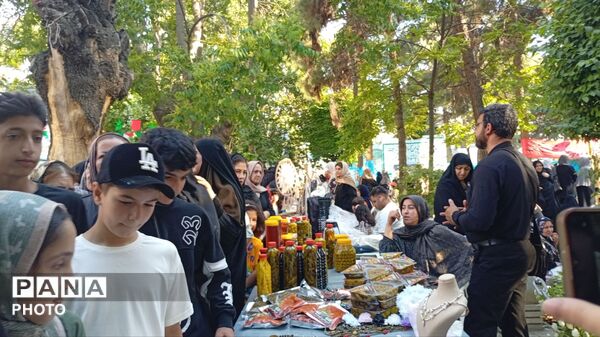 برگزاری عید غدیر در پارک چمران شهرستان ملایر