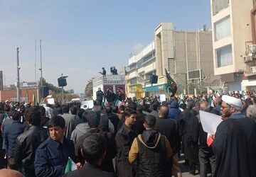 آمریکا و صهیونیست‌ها، عاملان ترور رهبر؛ ملت: «مرگ بر شما»"