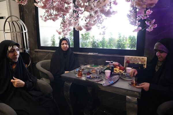مراسم تقدیر از مربیان و مشاوران به مناسبت هفته امور تربیتی در پیشوا 