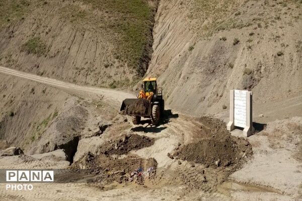 بهسازی جاده بار به بجنو به همت شهرداری بار