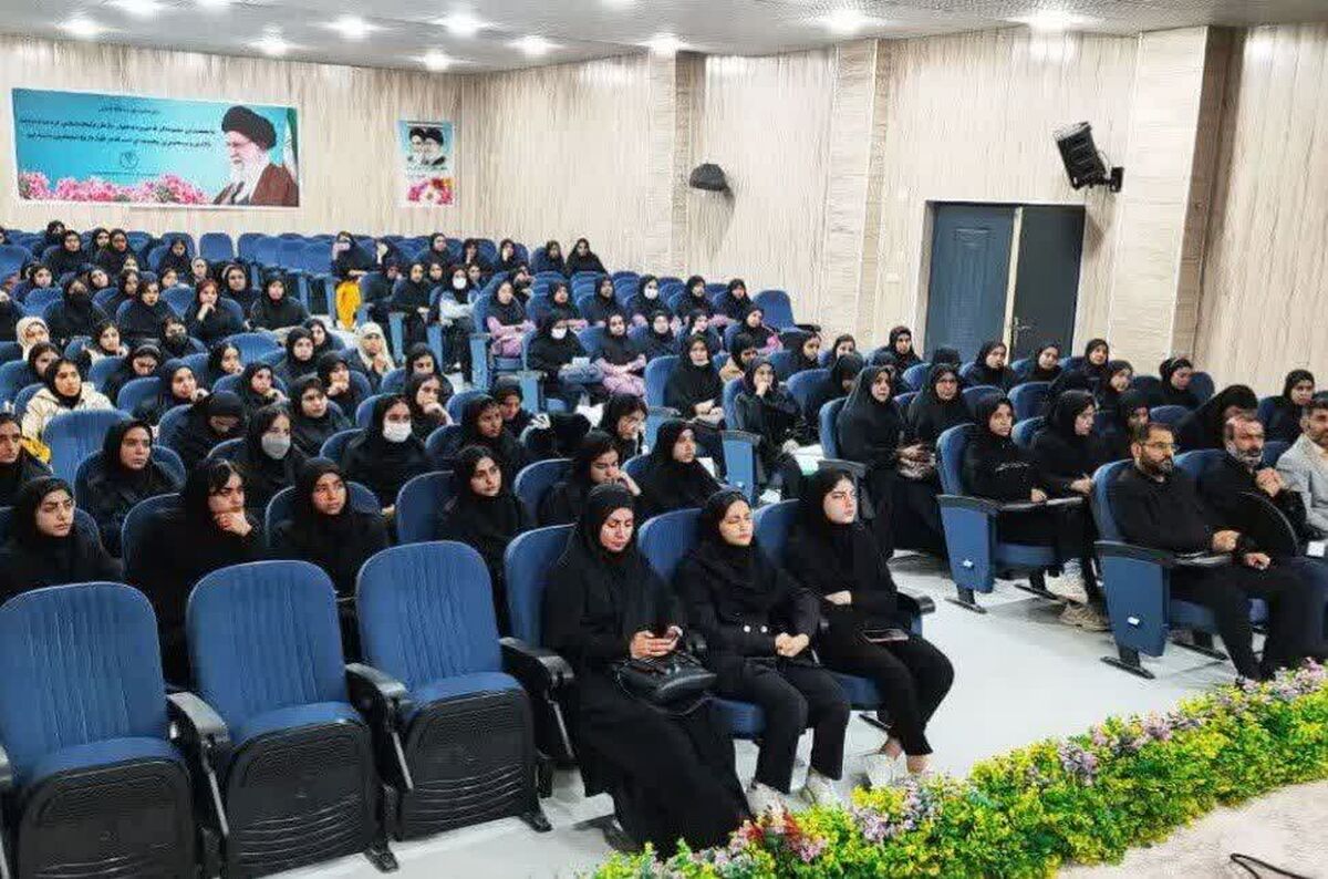 همایش‌های آموزشی برای آمادگی دانش‌آموزان در امتحانات نهایی برگزار شد