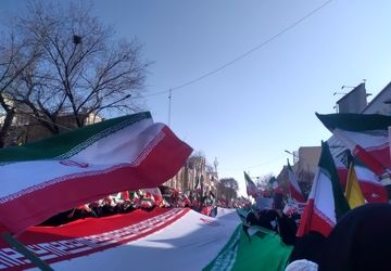 راهپیمایی 22 بهمن در بروجرد؛ جشن پیروزی انقلاب اسلامی با حضور مردم وفادار لرستان