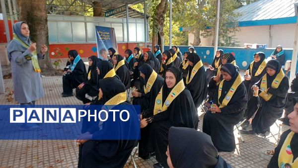 برگزاری کلاس‌های آموزشی و فرهنگی همایش روز دانش‌آموز در اردوگاه باهنر تهران 