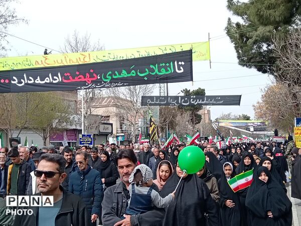 حضور پرشور مردم انقلابی شهرستان نیشابور در نماز جمعه روز جهانی قدس 