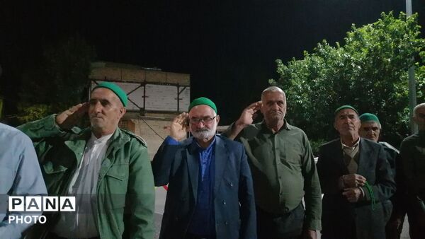 اقامه نماز جماعت همراه با اجتماعات شبانه و خیابانی در شهربار