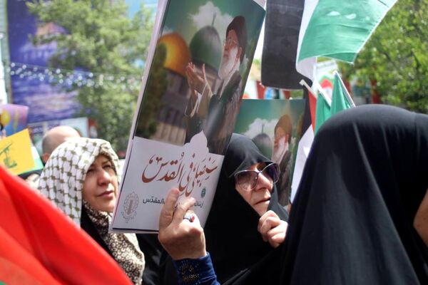 تجمع بزرگ دانش‌آموزان و فرهنگیان در حمایت از مردم مظلوم غزه و فلسطین