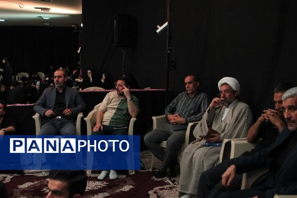 اجتماع «عاشقان بی‌نشان» در کاشان؛ روایت تصویر از شب ادای احترام به شهدا