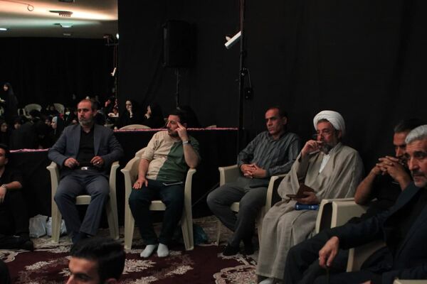 اجتماع «عاشقان بی‌نشان» در کاشان؛ روایت تصویر از شب ادای احترام به شهدا