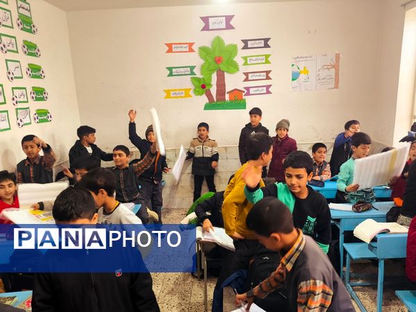 توزیع درپوش استاندارد دریچه کولر در دبستان شهید پسندیده فدافن 