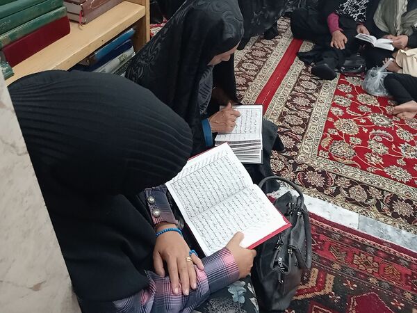 تلاوت دعای کمیل در شهرستان کاخک