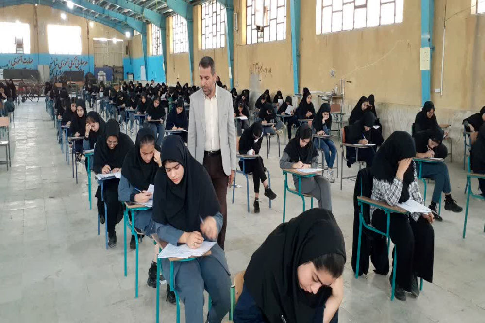 بازدید مسئولان کهگیلویه‌ و‌ بویراحمد از حوزه‌های امتحانات نهایی