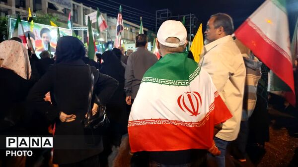 قاب‌هایی خاص از حضور افراد متنوع در تجمعات