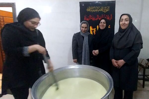 گرامیداشت شهادت حضرت فاطمه (س) در دبستان شهید مجید مجیدی ناحیه دو شهرری 