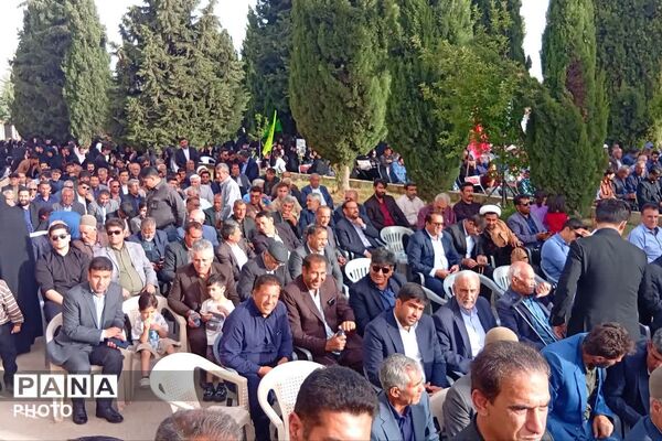 مراسم گرامیداشت چهلمین روز شهادت شهید علی کیانی در گلزار شهدای یاسوج